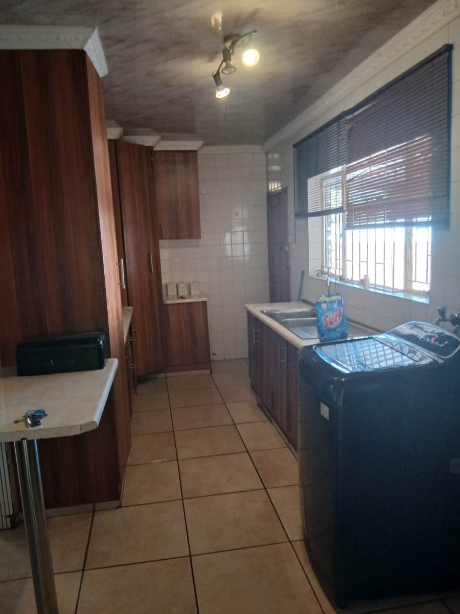 3 Bedroom Property for Sale in Mohadin North West